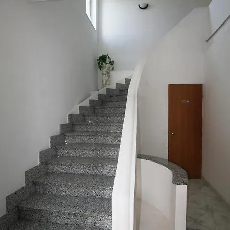 Apartment Terry - *
